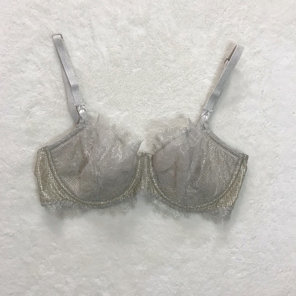 Victoria’s Secret Lacey Floral bra